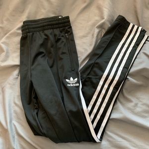 3-stripe adidas joggers